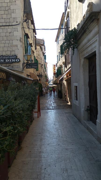 Apartment Fabijanko Oldtown Trogir Exteriör bild