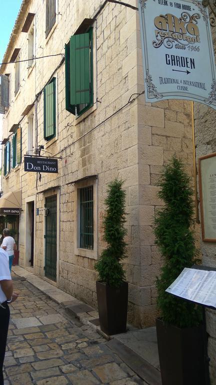 Apartment Fabijanko Oldtown Trogir Exteriör bild