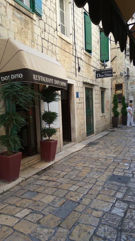 Apartment Fabijanko Oldtown Trogir Exteriör bild