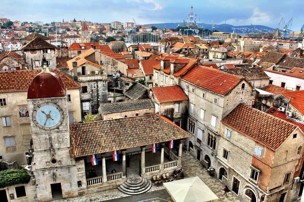 Apartment Fabijanko Oldtown Trogir Exteriör bild