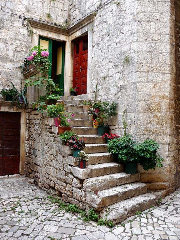 Apartment Fabijanko Oldtown Trogir Exteriör bild