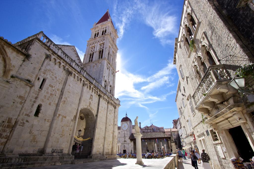 Apartment Fabijanko Oldtown Trogir Exteriör bild