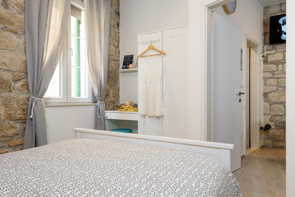 Apartment Fabijanko Oldtown Trogir Exteriör bild